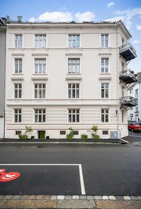 Dinbnb Apartments I 104 Sqm Of Comfort I 450M To City Beach I Bathtub Bergen
