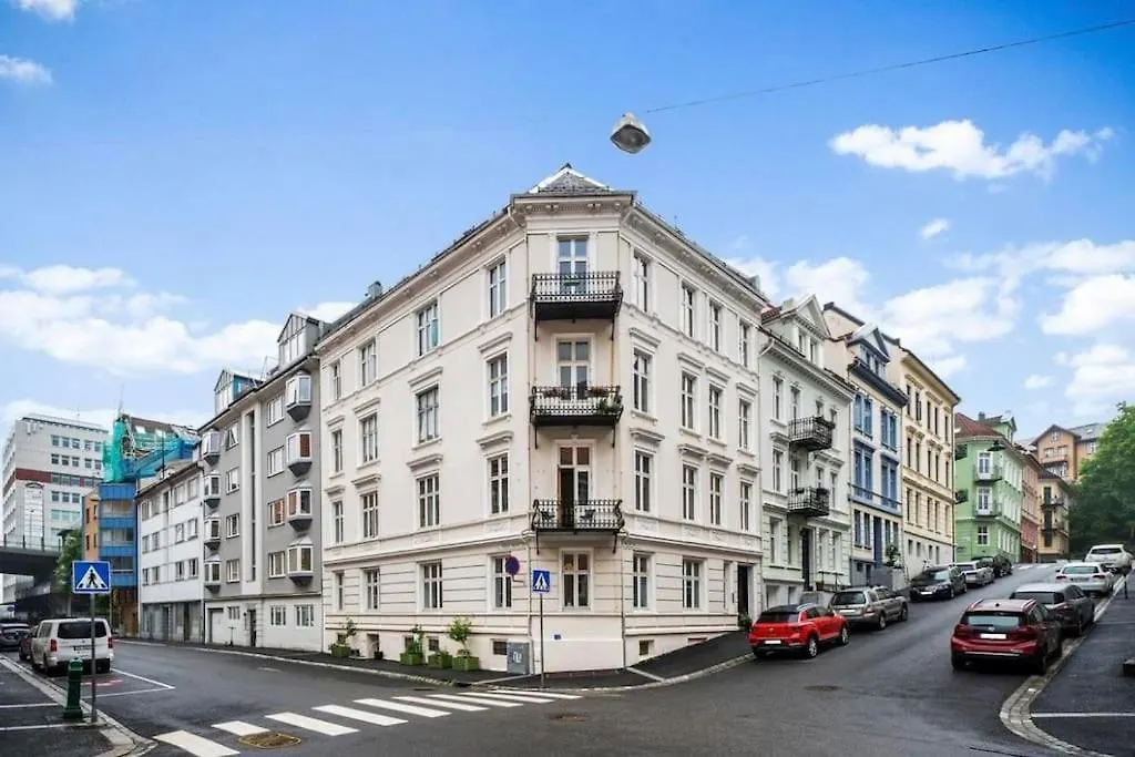 Dinbnb Apartments I 104 Sqm Of Comfort I 450M To City Beach I Bathtub Bergen Noruega